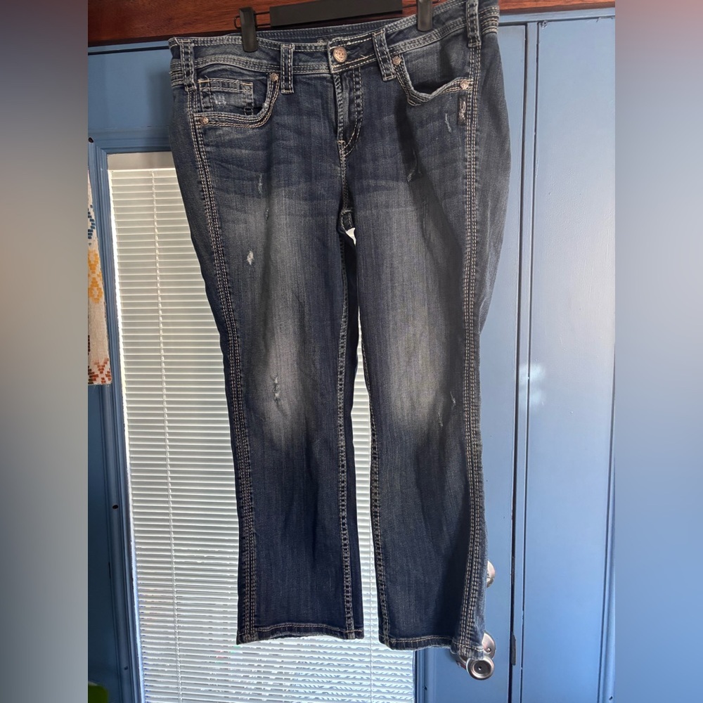 SILVER TWISTED CAPRI 
GREAT SHAPE